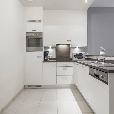 In Belgium Near Seafront, Cleaning Included Apartamento *