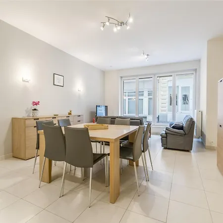In Belgium Near Seafront, Cleaning Included Apartamento *